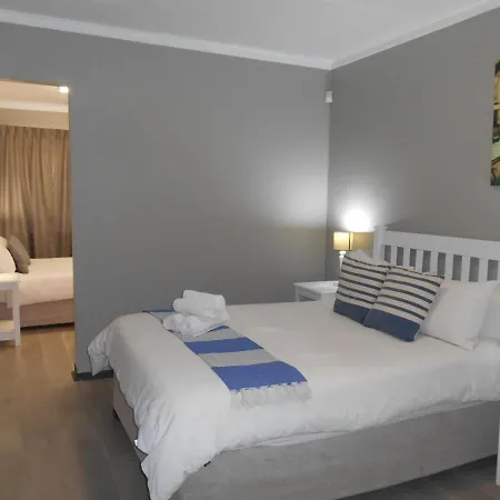 Oakwood Lodge Bloemfontein Exterior photo