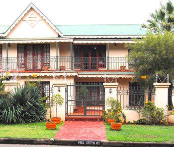 Oakwood Guest house